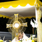 Fé e devoção tomam as ruas: Corpus Christi terá missas, procissão e gesto solidário em Camaçari